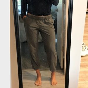 Women's Eddie Bauer capri pants